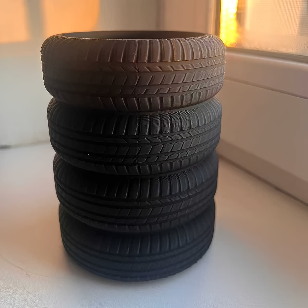 TEMU A Tire Pen Holder, Innovative Desktop Organizer, Office Desk Decoration, Stationery Storage Container, And Desktop Manager
