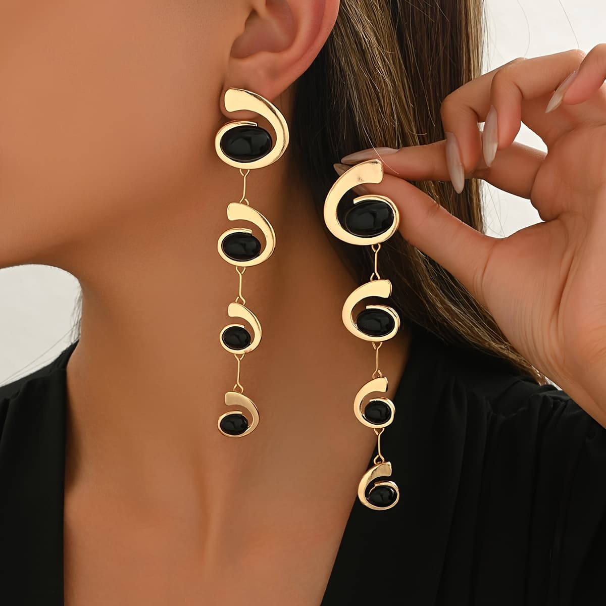 TEMU 1 Pair Elegant Spring- Style Women's Earrings, Fashionable Creative Metal Geometric Snail-inlaid Oval Black Acrylic Tassel Design Studs For Daily Streetwear, Mother’s Day Gift For And Mom