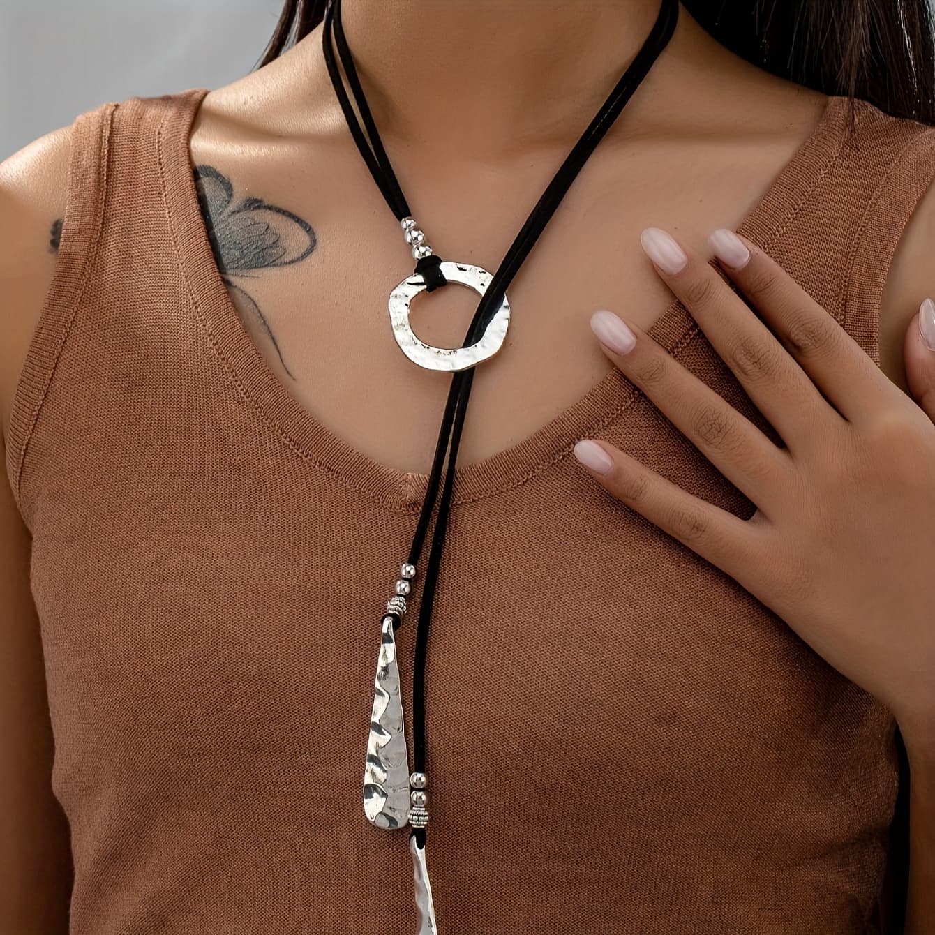 TEMU 1pc Long Metal Teardrop Irregular Hollow Oval Women's Pendant Necklace, Suitable For Gifts, Banquets, Parties, And Daily Wear