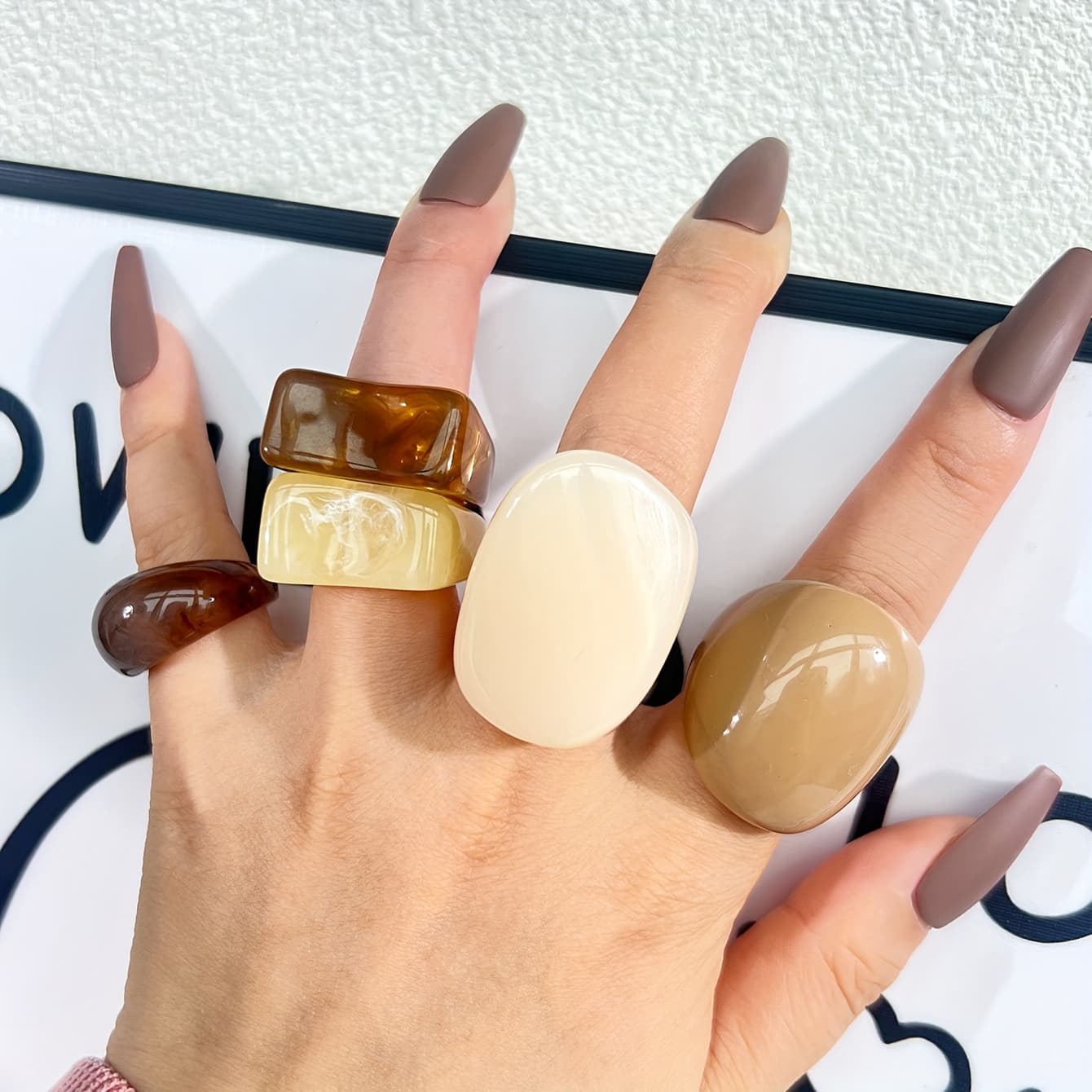 TEMU 5pcs Minimalist Style Fashion Stackable Vintage Premium Khaki Resin Rings