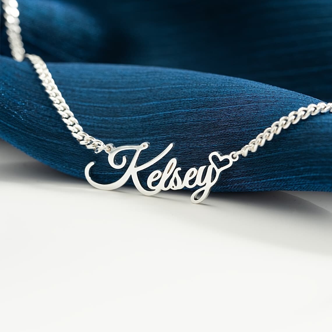 TEMU Custom 4mm Cuban Chain Sexy Clavicle Name Necklace Personalized Minimalist Heart Name Necklace Stainless Steel Nameplate Pendant Necklace Daily Additions Women's Popular Jewelry