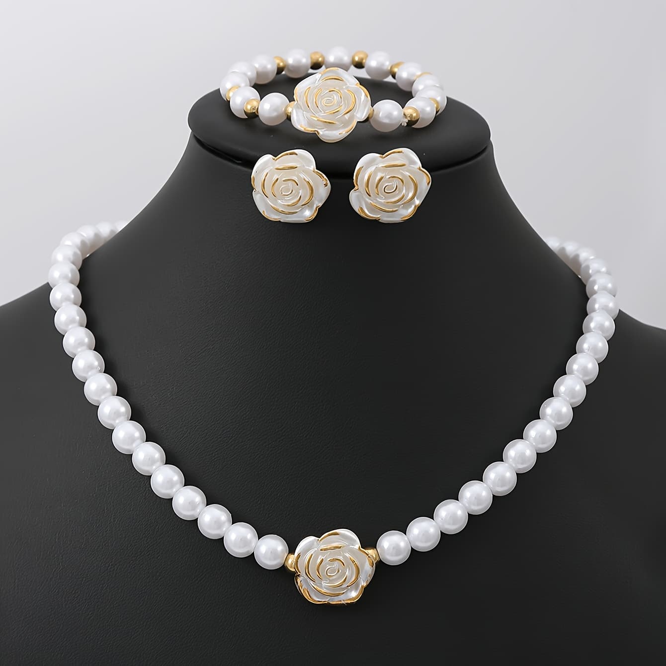 TEMU 4pcs French- Jewelry Set, Featuring A On A Collarbone Chain, Bracelet, And Stud Earrings. This Light Luxury Set Is Versatile For Women' Wear, Parties, Banquets, Weddings, And A Perfect Jewelry