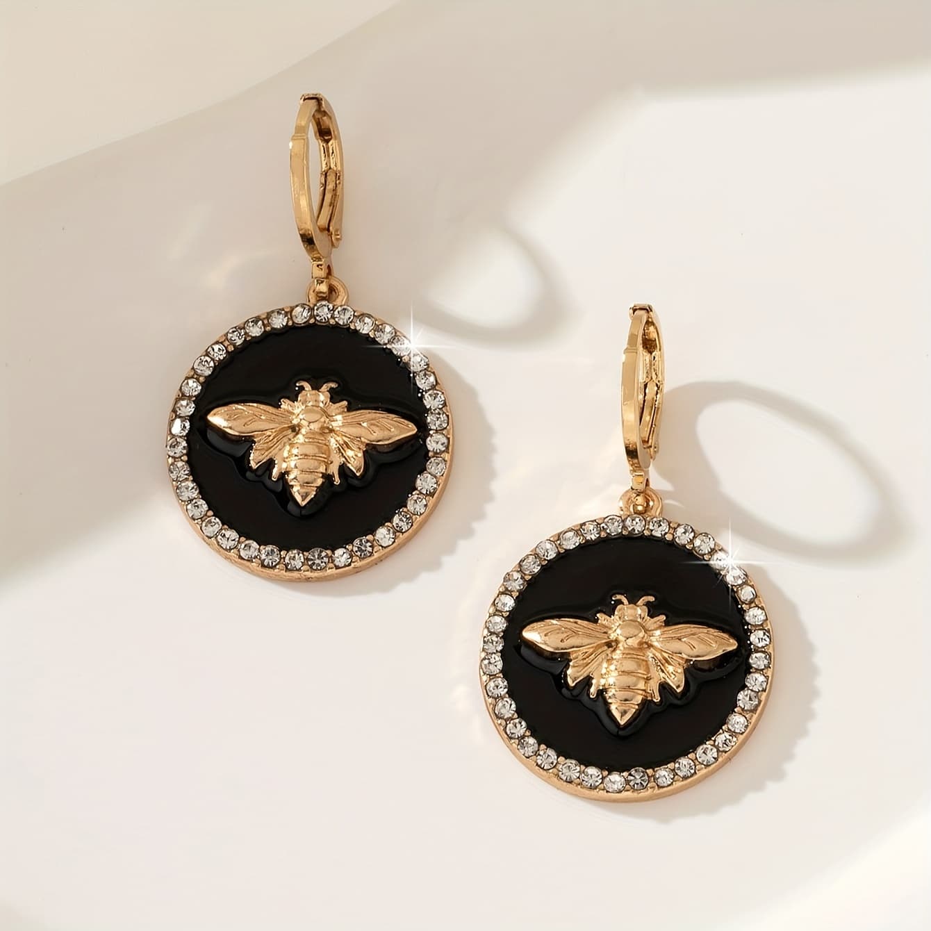 TEMU 1 Pair Of Ladies Alloy Bee Earrings, Fashionable And Versatile, With Pendants For Daily Wear