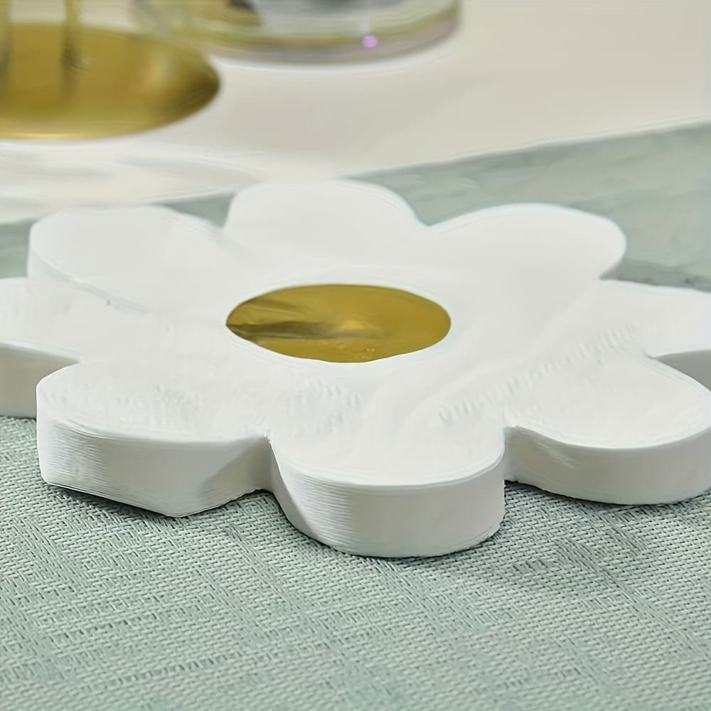 TEMU 20 Daisy Paper Napkins Groovy Bohemian Hippie Lunch Dinner Napkins Flower-shaped Napkins Tableware Birthday Wedding Bridal Shower Cocktail Party Supplies
