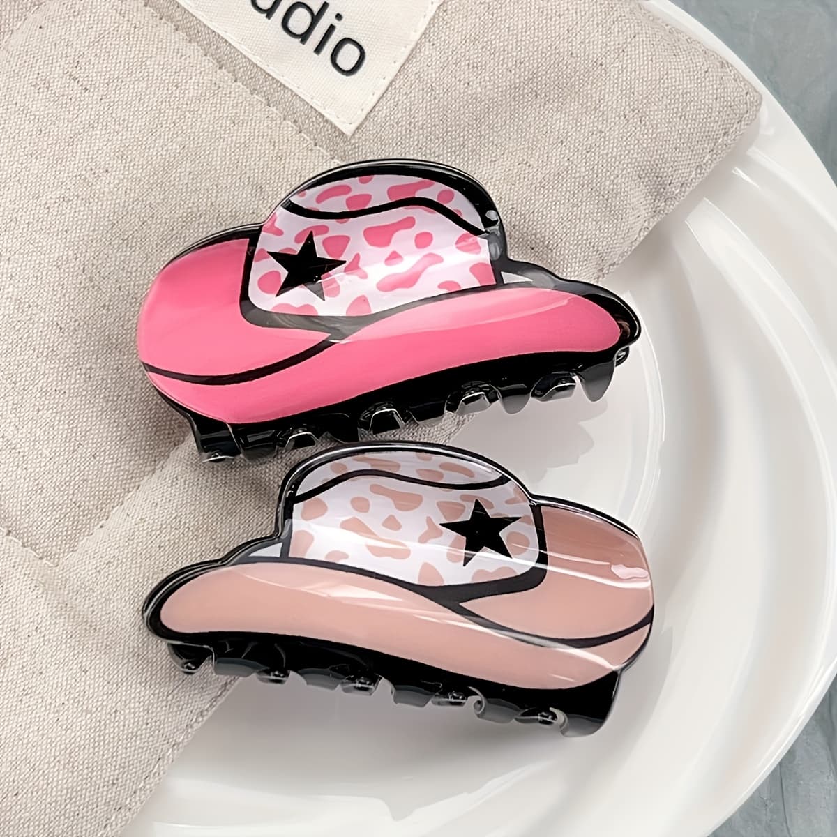 TEMU 2pcs Set Acrylic Cowboy Hat Hair Clip - Ponytail Clip Hair Clip - Suitable For Everyday And Festive Atmosphere