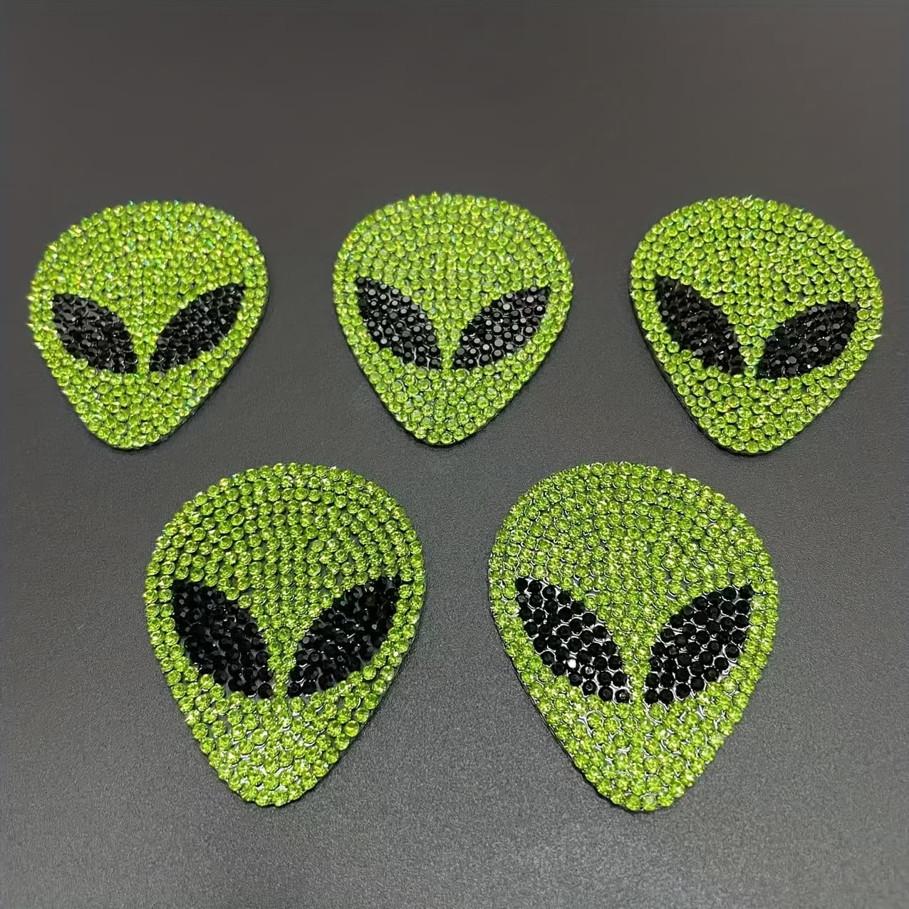 TEMU 1pc/5pcs Shining Head, Rhinestones Self-adhering, Diy Handicrafts, Suitable For Clothing, Shoes, Bag Decoration