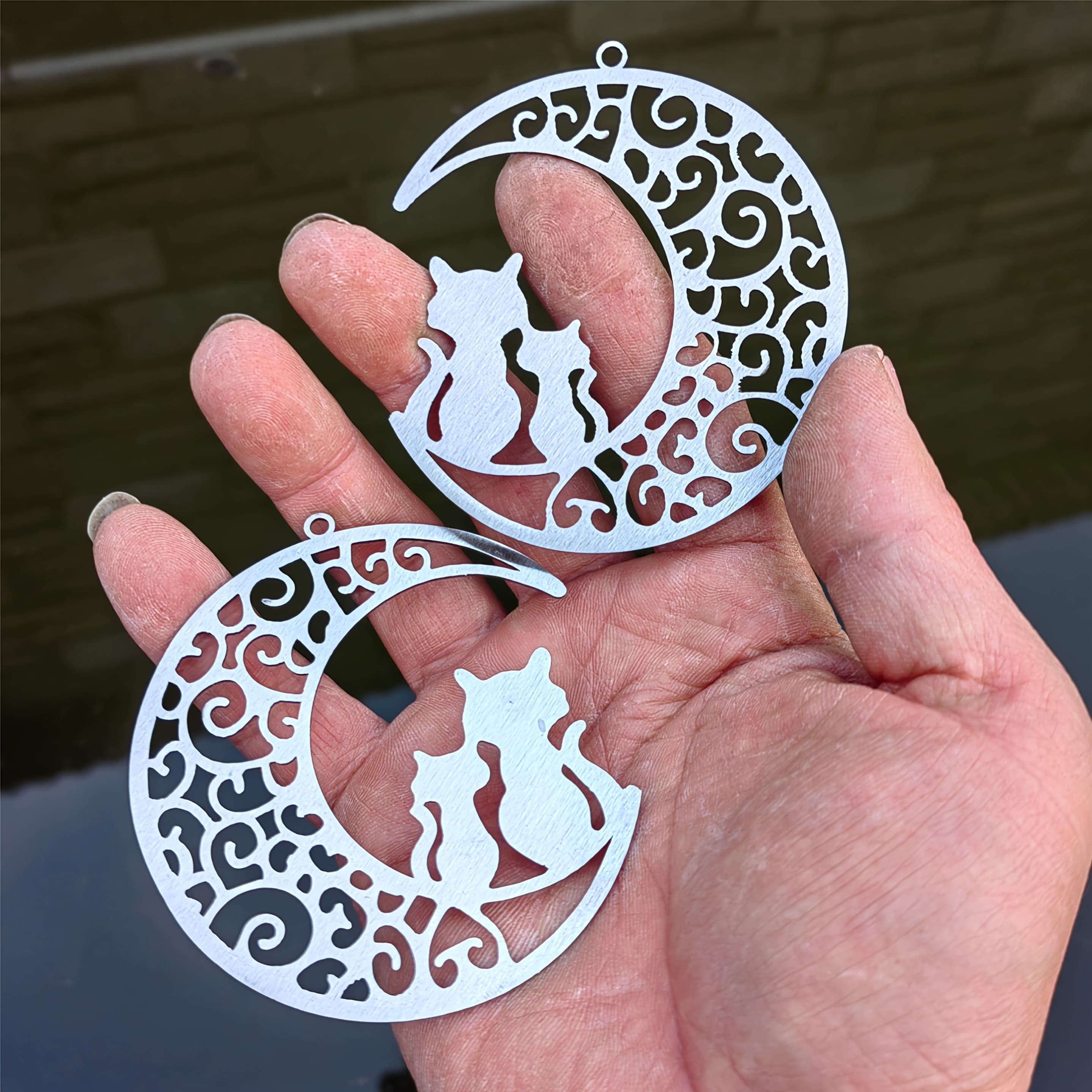 TEMU Set Of 2 Stainless Steel Moon Cat Ornaments Measuring 2" And 2.75" - Additions For Suncatchers, Parts For Wind Chimes, Connectors, Charms For Pet Lovers, And Decorative Items For Home Decor