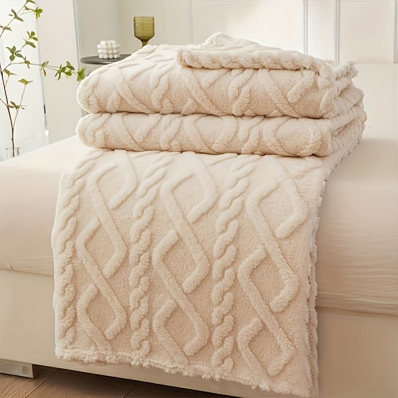 TEMU 1pc Luxurious Lamb Fleece Blanket - Plush Thick Warm Soft Beige-friendly Beige Taf Fleece Bedspread/throw, Machine Washable Cozy Bed & Couch Cover For S,, Travel - Pink/beige Lamb-like Texture