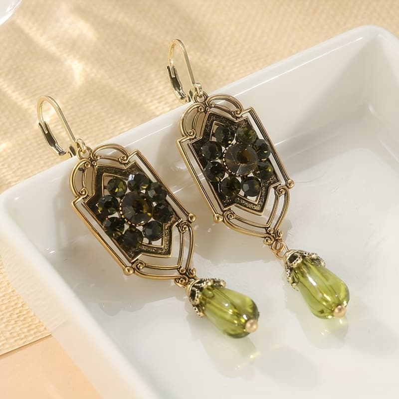 TEMU 1 Pair Of Artistic Retro Water Drop Pendant Earrings, Green Synthetic Zirconia Earrings, Elegant Jewelry Accessories For Ladies' Holiday Parties