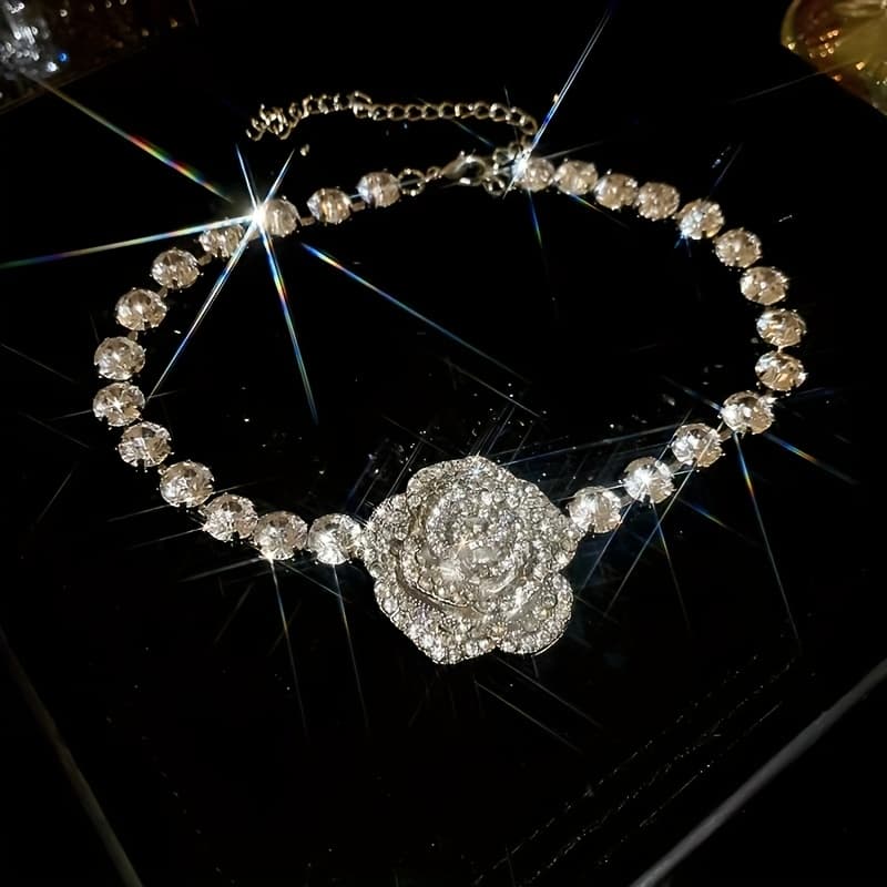 TEMU Elegant Rose Flower Necklace With Rhinestones, A Fairy-style Temperament Choker, Exquisitely Designed Collarbone Chain, Suitable For Weddings, Parties, And Balls, A Valentine's Day Gift For Women