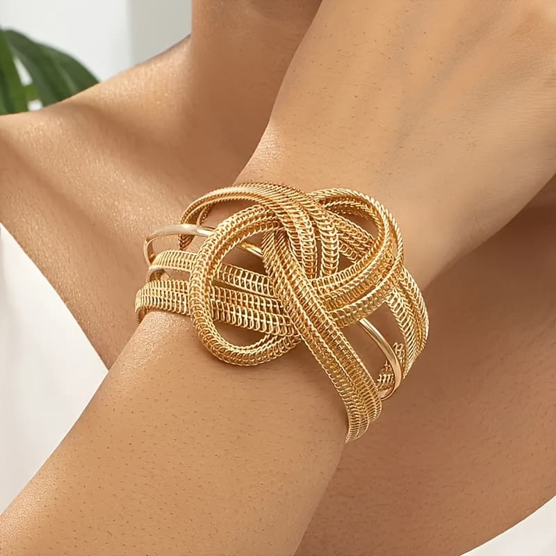 TEMU A Stylish And Unique Geometric Hollow Open Cuff Bracelet With A Golden Sleeve, Suitable For To . Suitable For Women