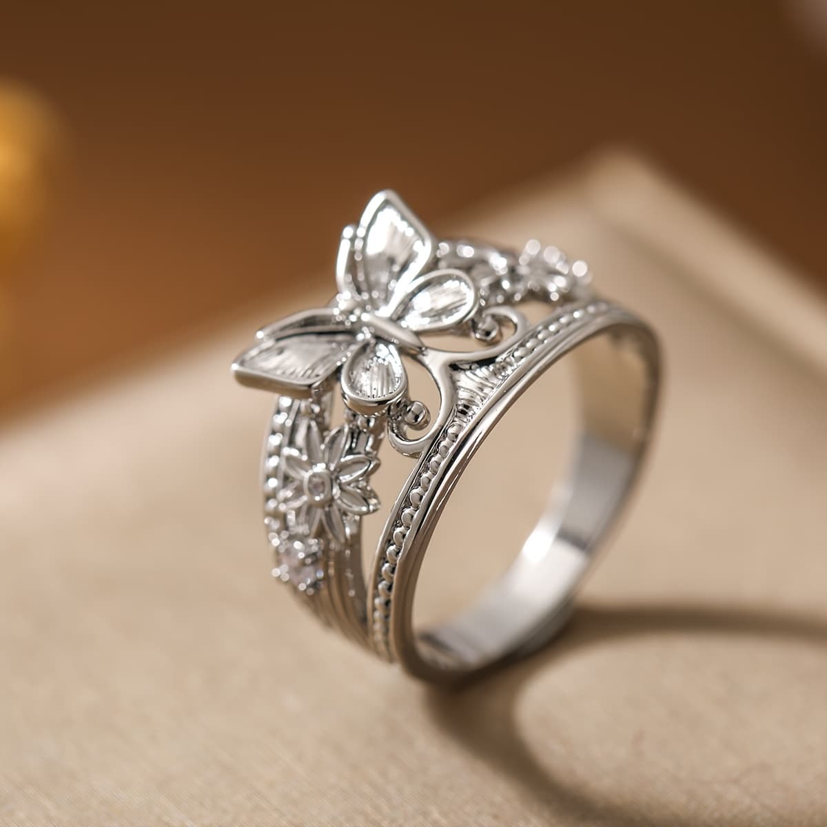 TEMU Vintage Elegant Openwork -shaped Copper Women's Ring, Versatile Accessory For Daily Casual, Commuting, Vacation, And Date Occasions