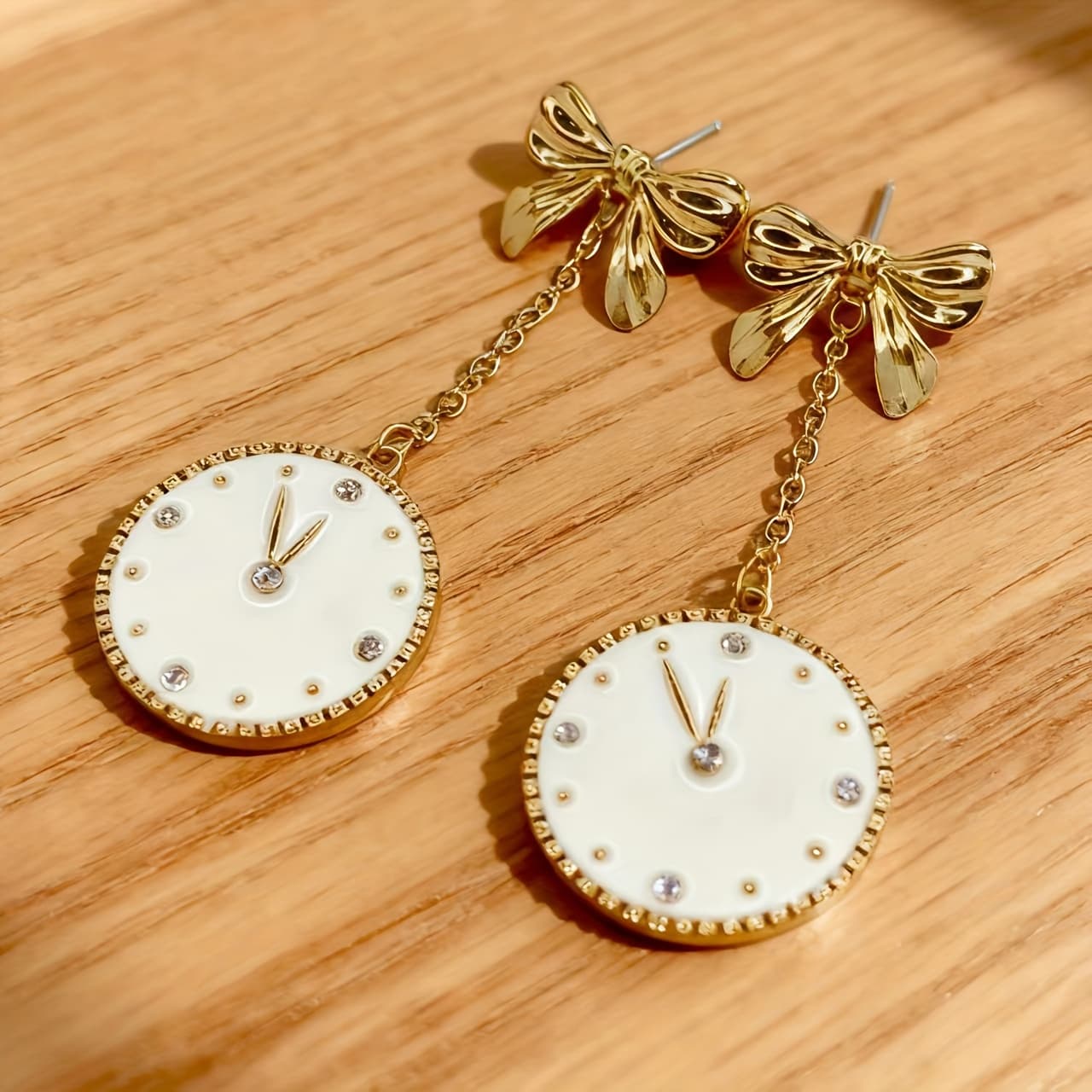 TEMU Earrings / Artificial Oil-drop White Dial Glass-inlaid Clock Earrings