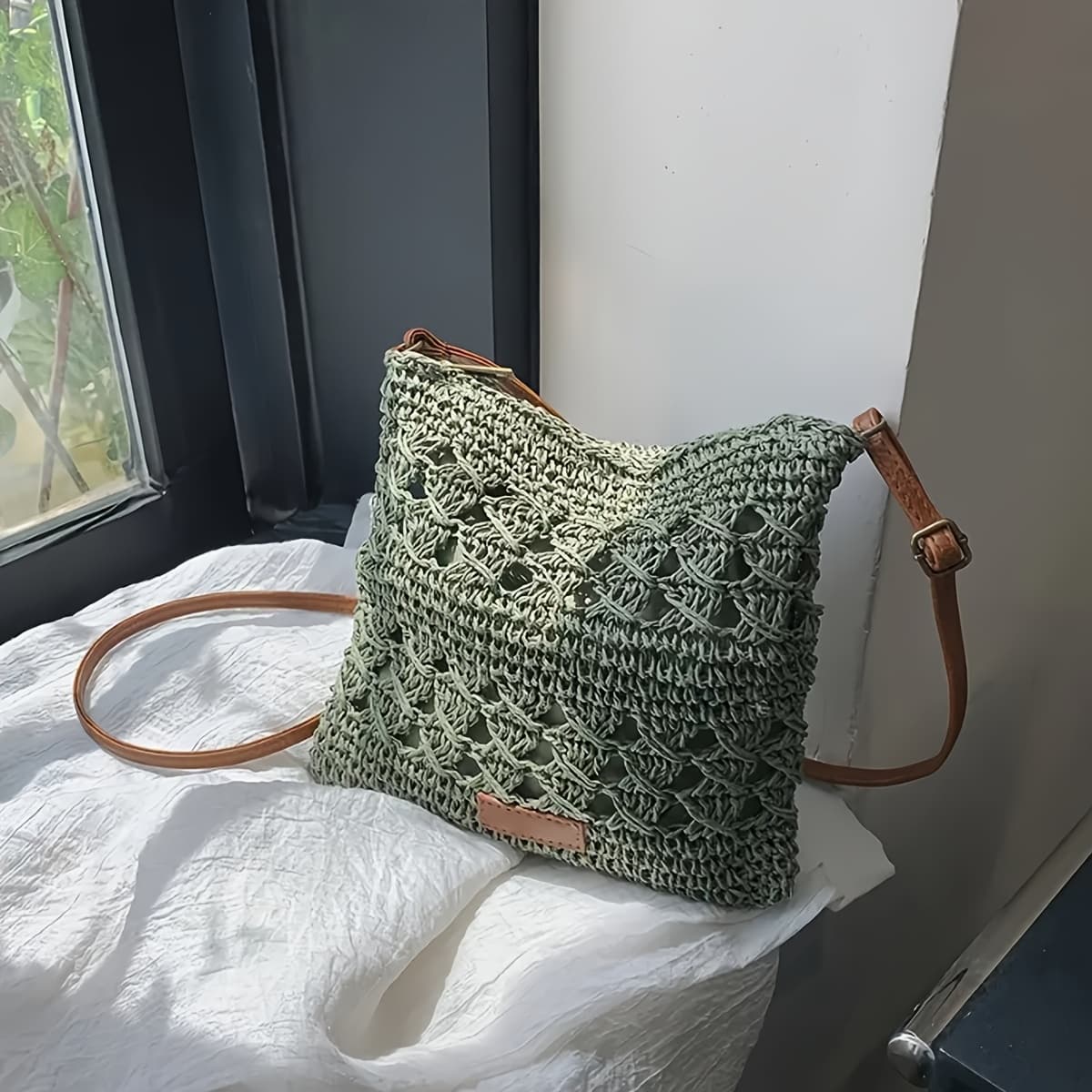 TEMU 1pc New Hollowed-out Woven Bag, Single-shoulder Crossbody Beach Bag, -woven Straw Bag