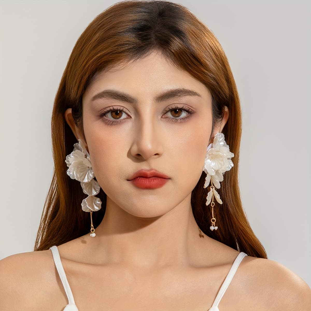 TEMU Pair Of Fashionable Bohemian Ocean-themed White Acrylic Artificial Flower Tassel Pendant Drop Earrings For Women, Suitable For Seaside Beach Vacations, Parties, And