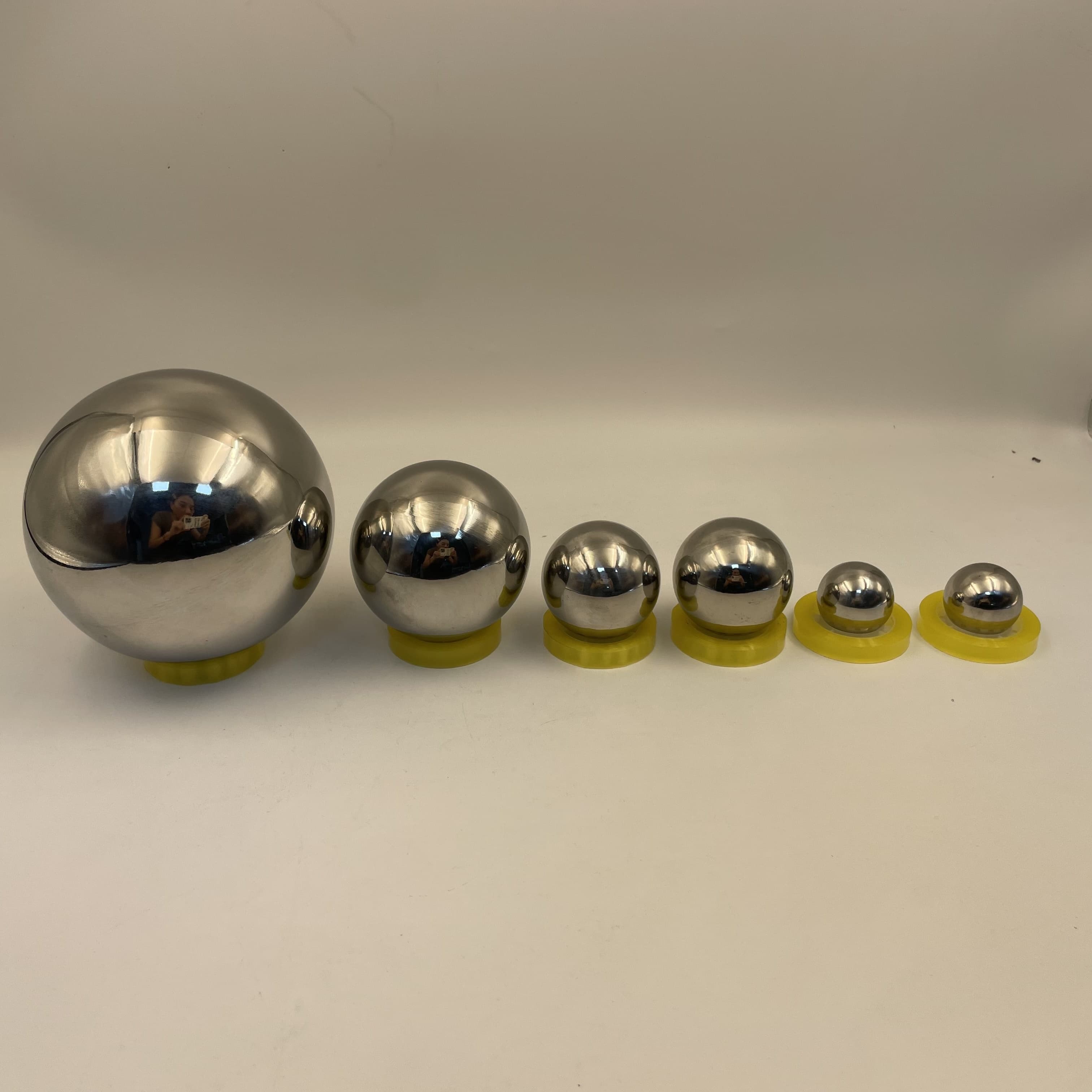 TEMU Stainless Steel Gazing Ball, 6pcs 32-120mm Mirror Polished Hollow Ball Reflective Garden Sphere, Floating Pond Balls Seamless Gazing For Home Garden Ornament Decorations (6pcs Mix)
