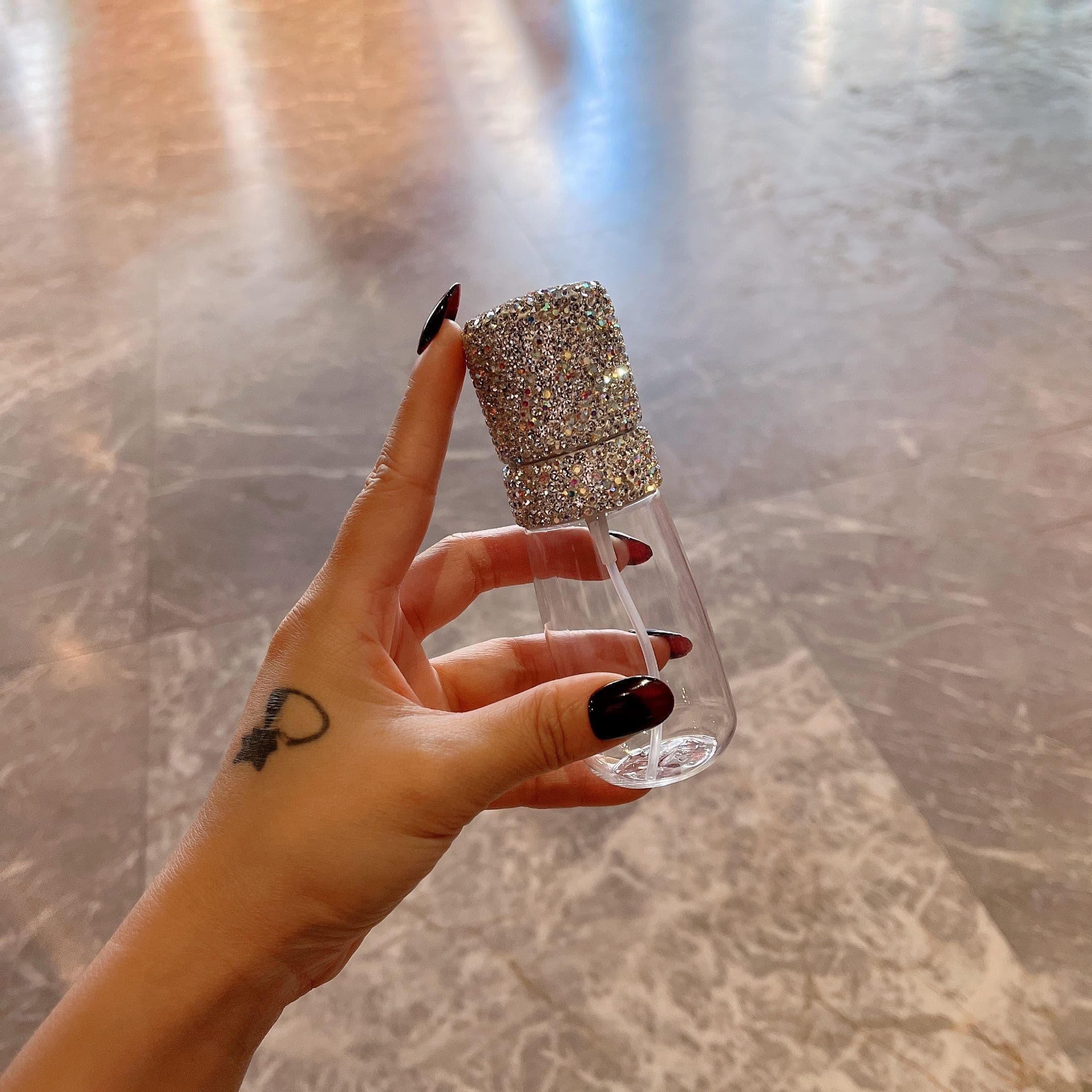 TEMU A Spray Bottle With Diamonds, Featuring Mist For Toner And Facial Water, Perfect As A Stylish Gift