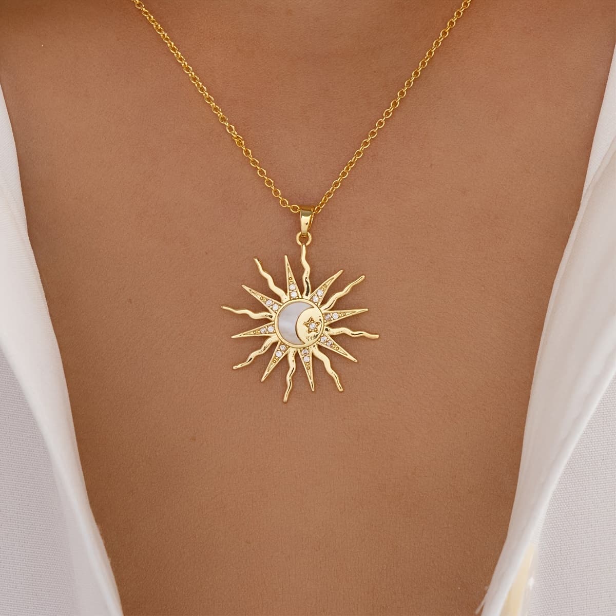 TEMU Bohemian Retro Sun Pendant Necklace - -plated Alloy Sun Ray Rhinestone, Necklace For Daily Wear, Gift For Parties Weddings & Special Occasions, Accessory ( Sun Ray Necklace)