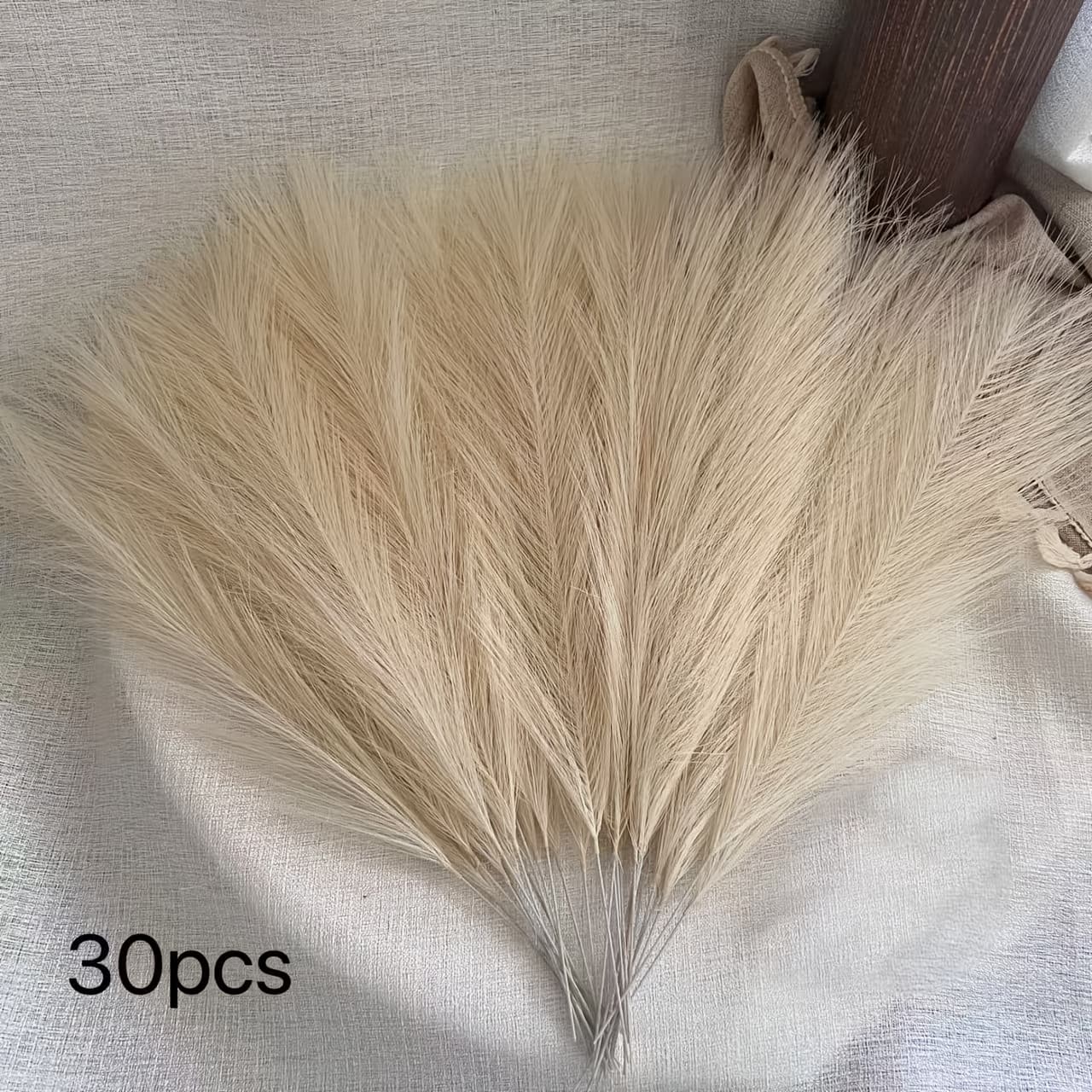 TEMU 30-pack Pampas Grass, 16.54inch, Feather Stems, , Rustic Home Decor, Boho Style, Fabric, For Living Room, Wedding, Engagement, Christmas, Halloween, Easter, Thanksgiving,