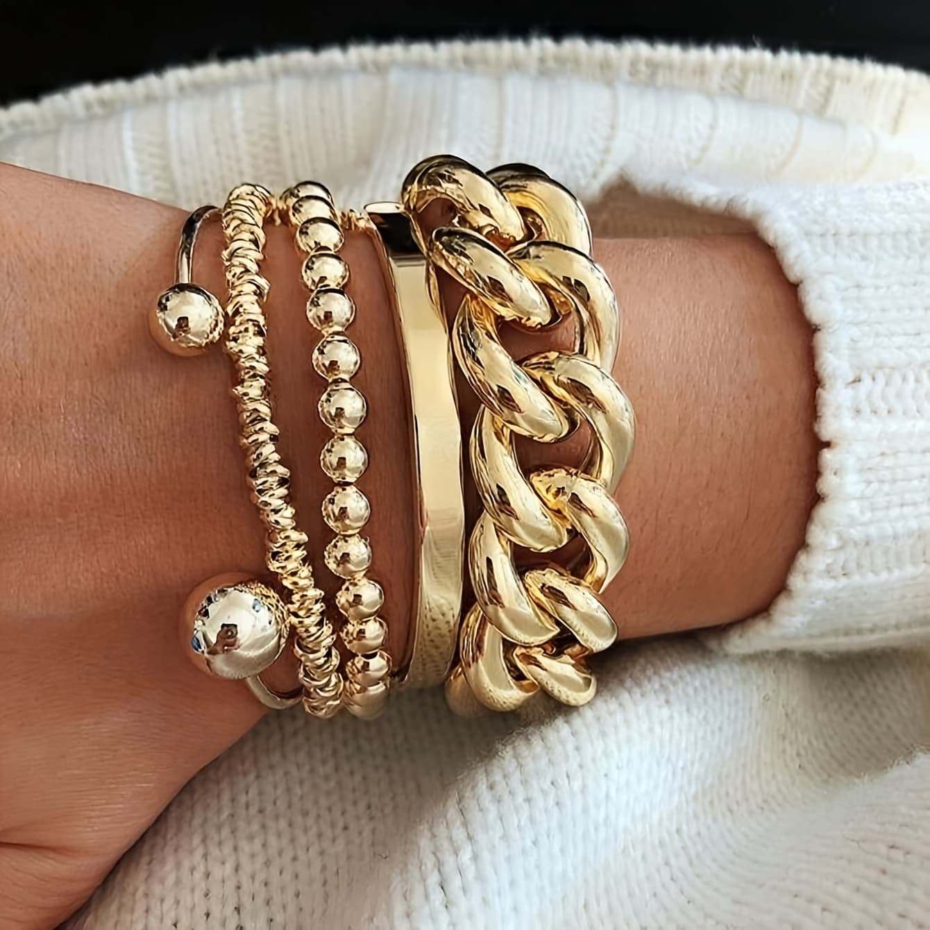 TEMU Set Of 5 Stylish Bracelets For Women Featuring Chunky Wide Chains And Beads, Perfect For Daily Wear, Dates, Vacations, And As Gifts For Your Girlfriend