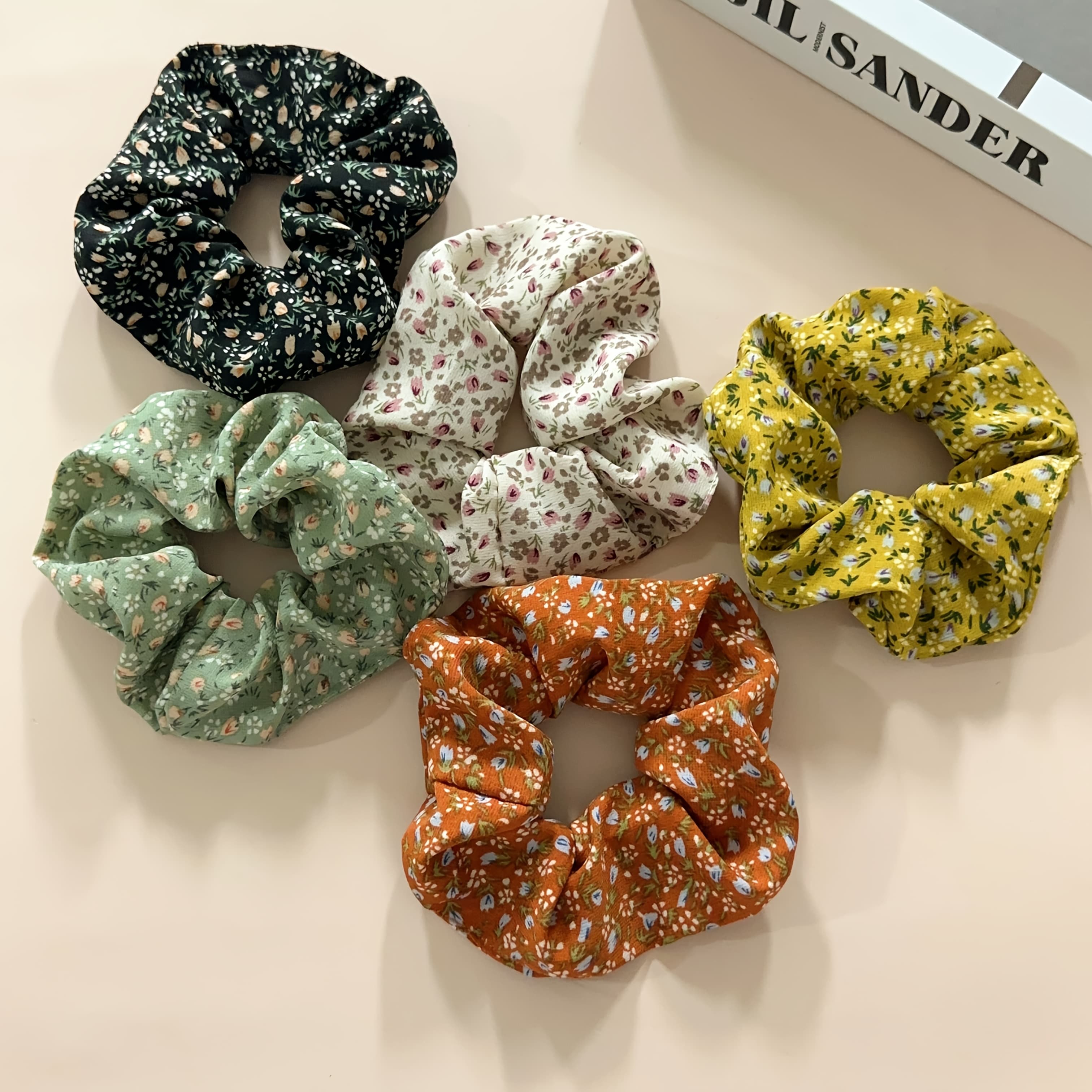 TEMU 5pcs Women's Sweet And Elegant Retro Floral Print Fabric Hair Ties Set, Ponytail Holders With Bun Accessories For Everyday Hairstyles