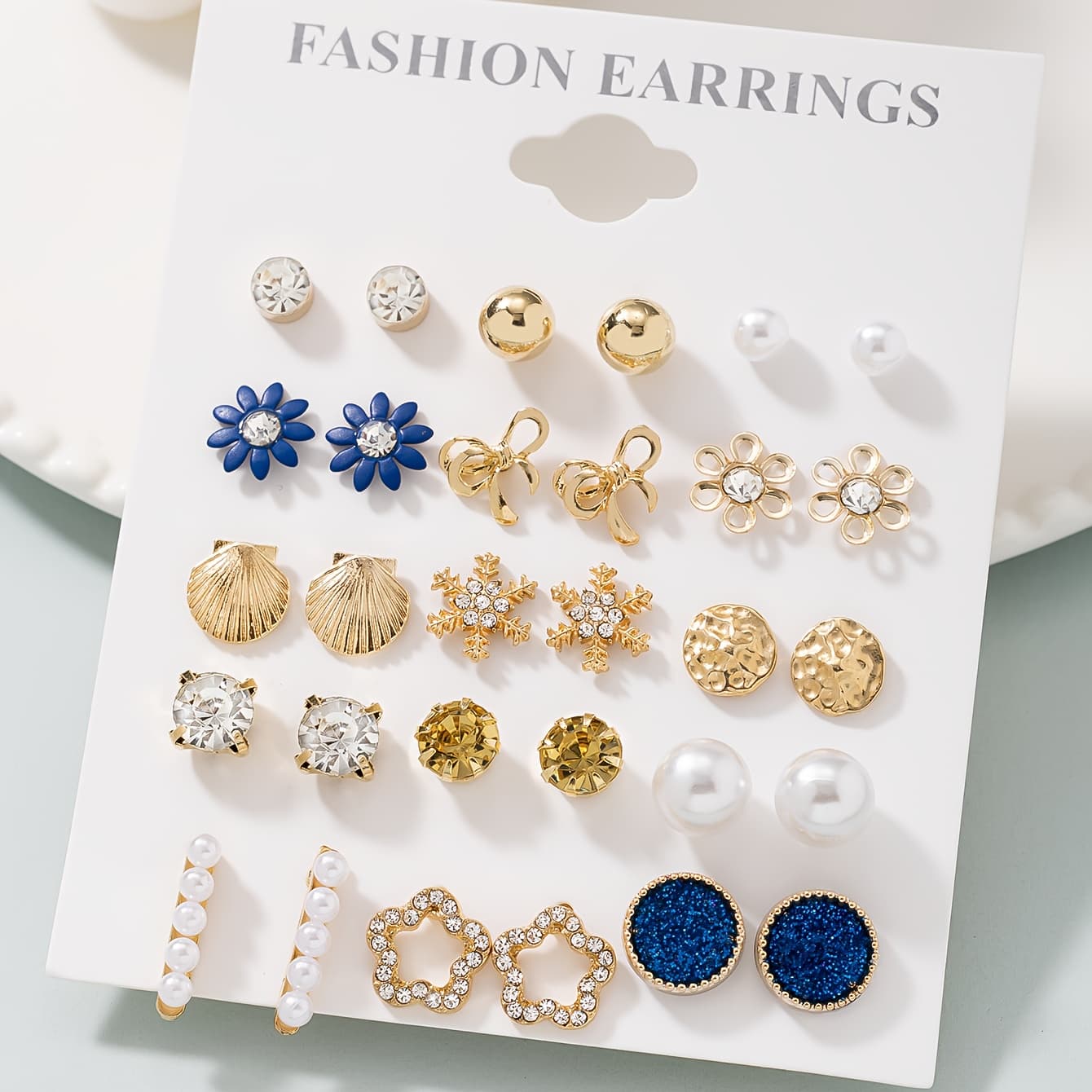 TEMU A 30pcs Set Of Fashionable And Minimalist Floral, Cute Snowflake, Shell, Bow, And Round-shaped Non-repeating Holiday Gift Earrings For Women, A Large Multi-piece Set Of Gifts