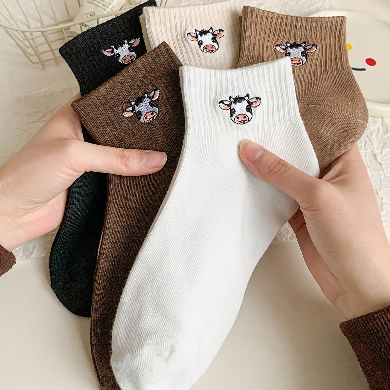 TEMU 5 Pairs Of New Style Short Socks With Embroidery, Versatile And Comfortable