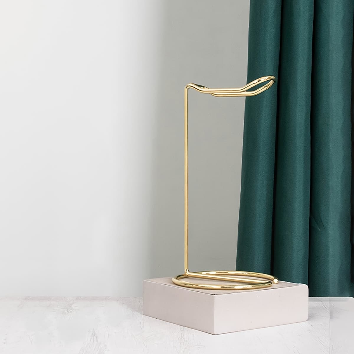 TEMU A Metal Luxury Headphone Stand Jewelry Display Rack Jewelry Exhibition Props Suitable For Exhibition , Photography, Bedrooms, And Game
