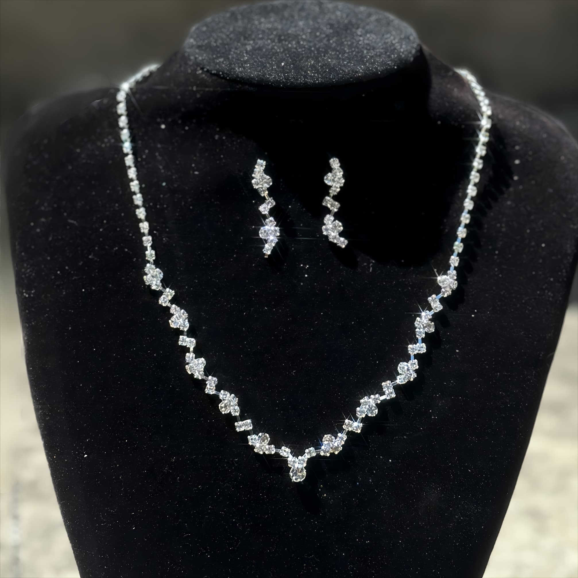 TEMU Elegant V-drop Wedding Jewelry Set (necklace+earrings)
