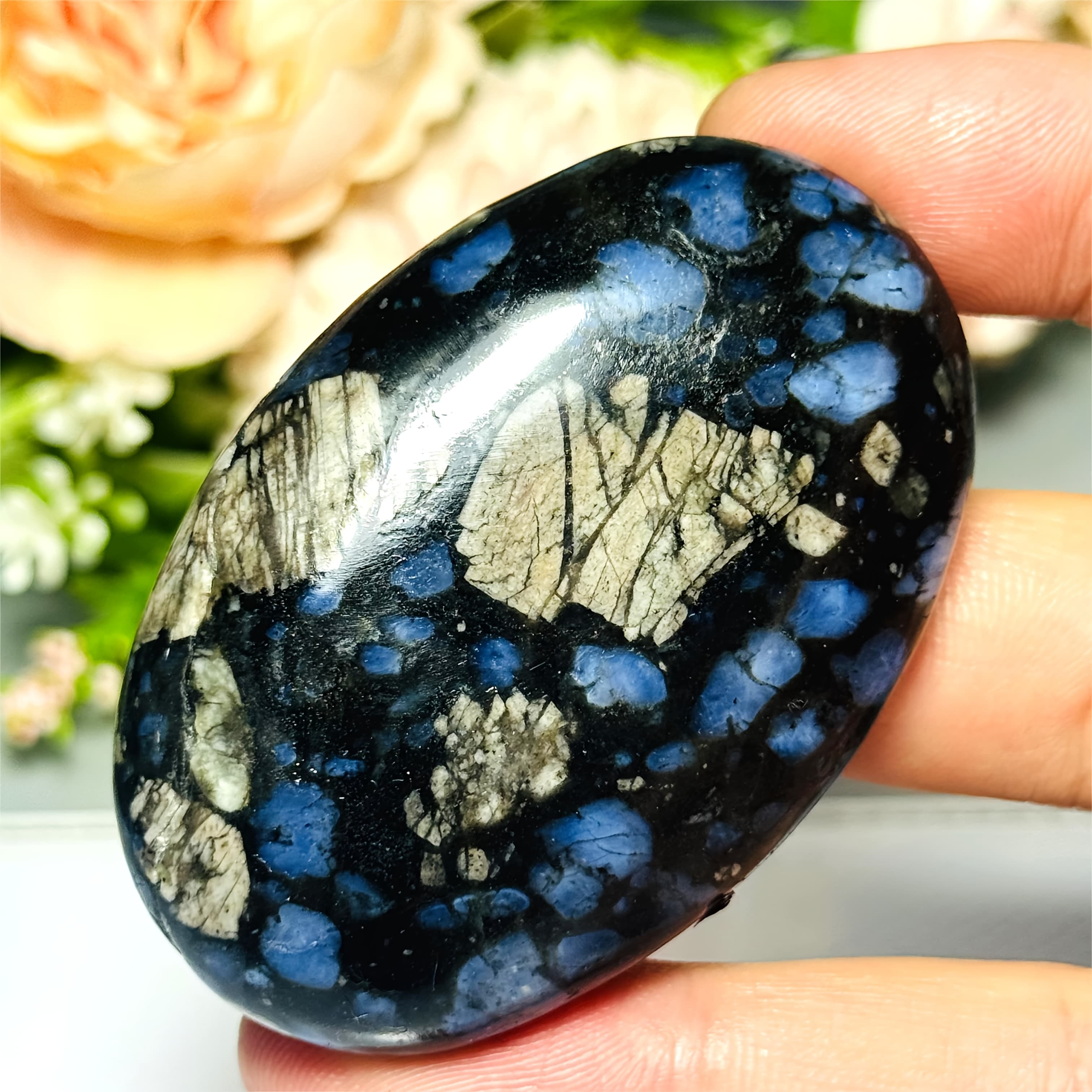 TEMU 1pc/2pcs Natural Stone Stone, 1.96-2.36'' Oval-shaped Crystals For Christmas, , Thanksgiving Day, Home Decoration, Gift