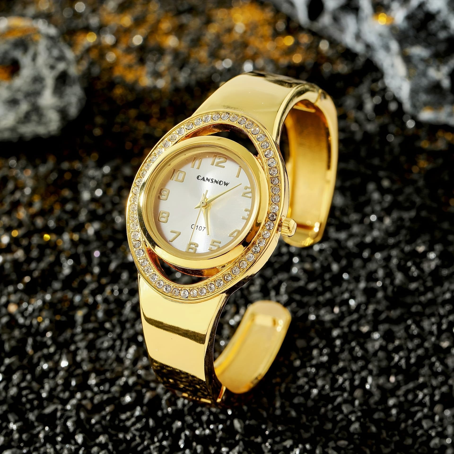 TEMU Luxury Women's Bracelet Watch, Fashionable Golden Wristwatch