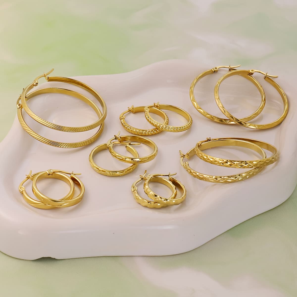 TEMU 7 Pairs/set Stainless Steel Golden Round Patterned Hoop Earrings, Simple And Stylish Women's Ear Jewelry For Casual Attire