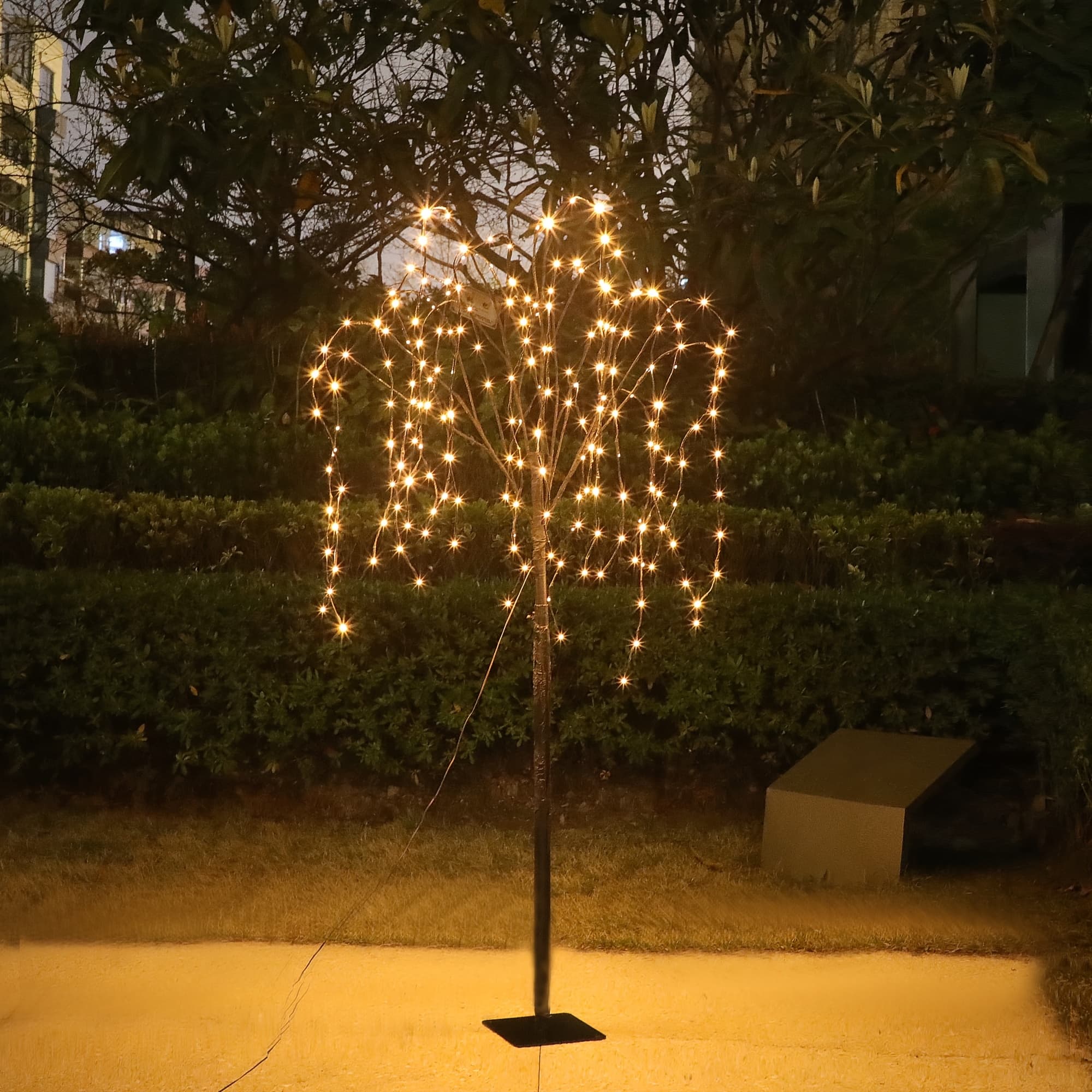 TEMU 4.7 Ft Solar-powered With 200 Led Lights, Ideal For Indoor And Outdoor Decoration, Perfect For Easter, , And Spring-