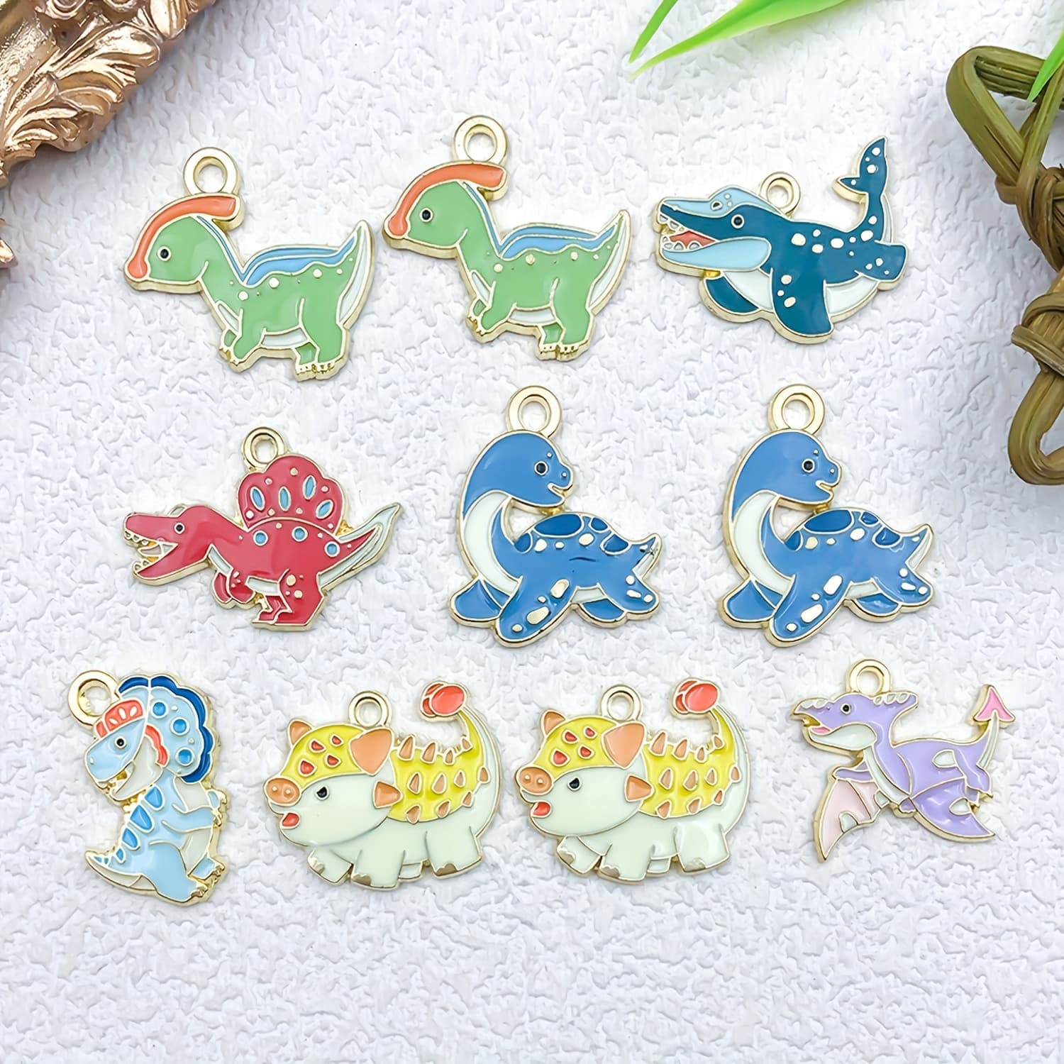 TEMU Set Of 10 Vibrant Enamel Dinosaur Charms Made Of Alloy, Perfect For Jewelry Like Bracelets, Necklaces, And Earrings