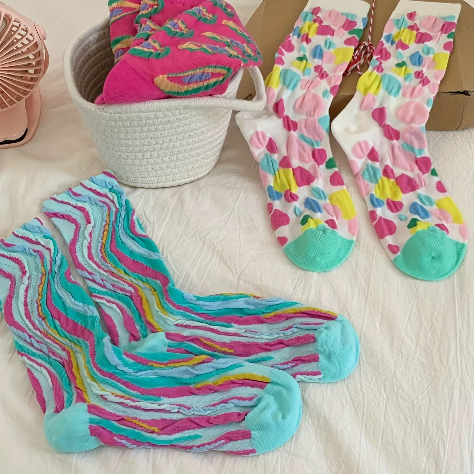 TEMU 3 Colors, 6 Pairs Of New Relief Socks, Summer Small Fresh Mid Tube Socks, Ins Personality, Versatile Fashion, Contrasting Socks, Oil Painting, Hip-hop, Best Friend, Couple