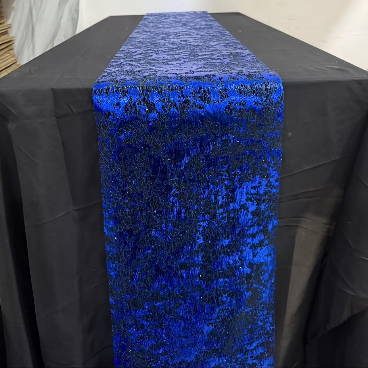 TEMU Tablecloth, Glitter Sequin Aluminum Foil Table Runner - Shiny Mesh Fabric, Suitable For Parties, Decorations, Weddings, And Birthdays