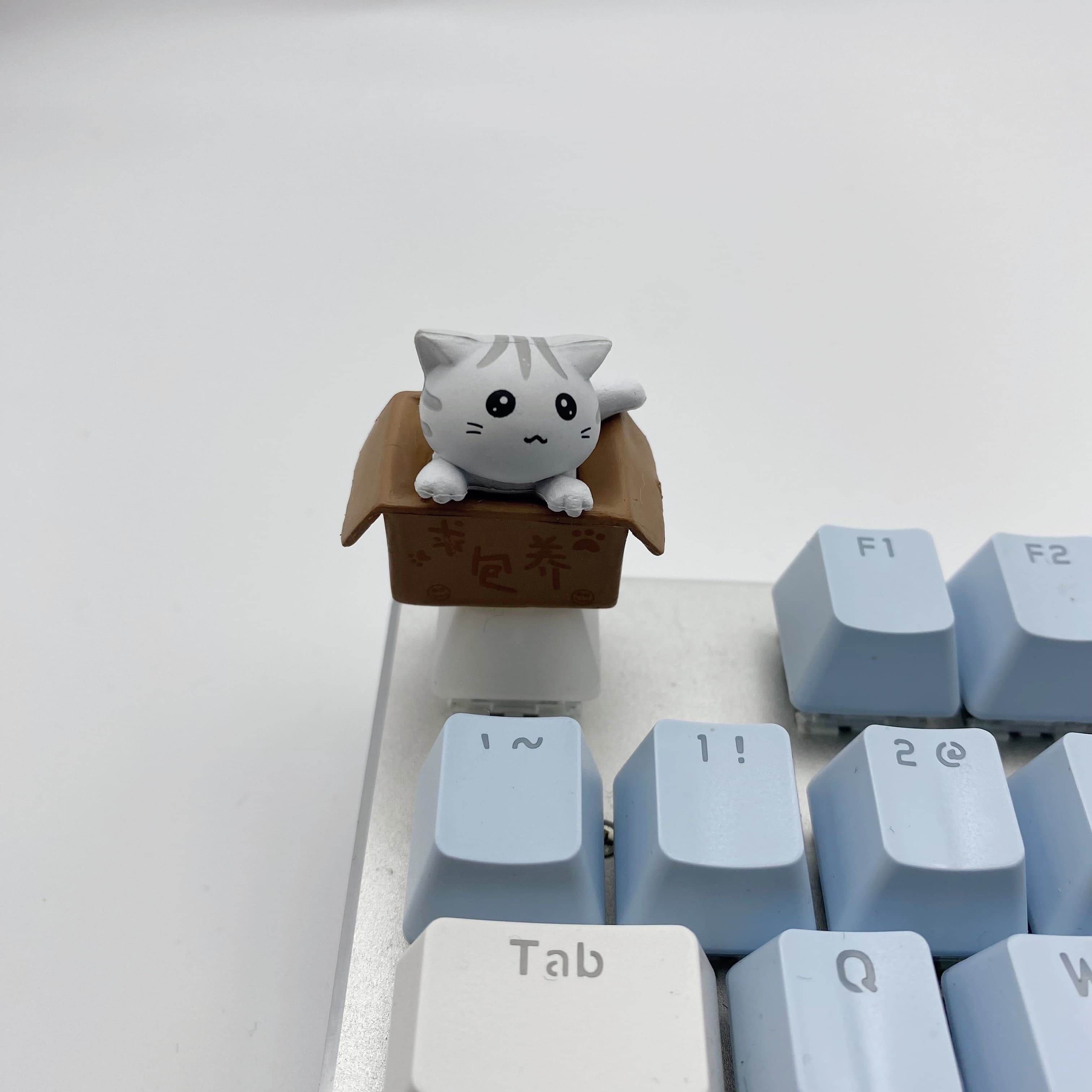 TEMU 1pc Cute Cat Shaped Keycap, Mechanical Keyboard Decoration, Oem R4 Height, A Great Gift Idea, Recording Equipment Accessories, Desktop Decoration Gifts