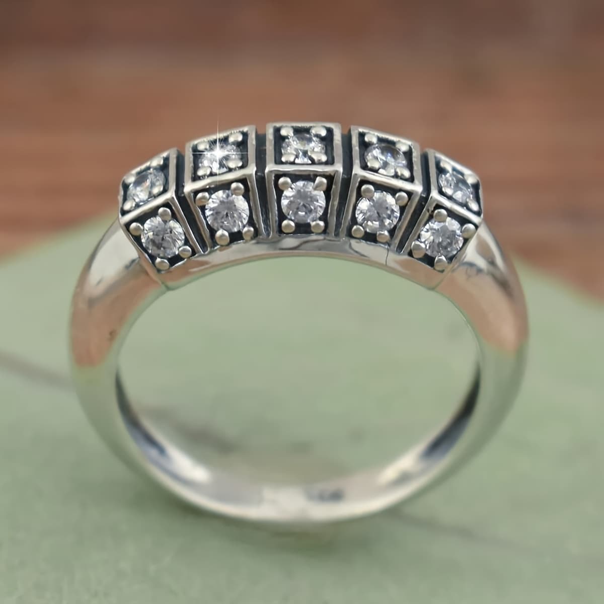 TEMU 1pc Of Luxurious Vintage Geometric Inlaid Cubic Synthetic Zirconia Copper Women's Ring, Suitable For Daily Wear, Weddings, Engagements, And Party Gifts