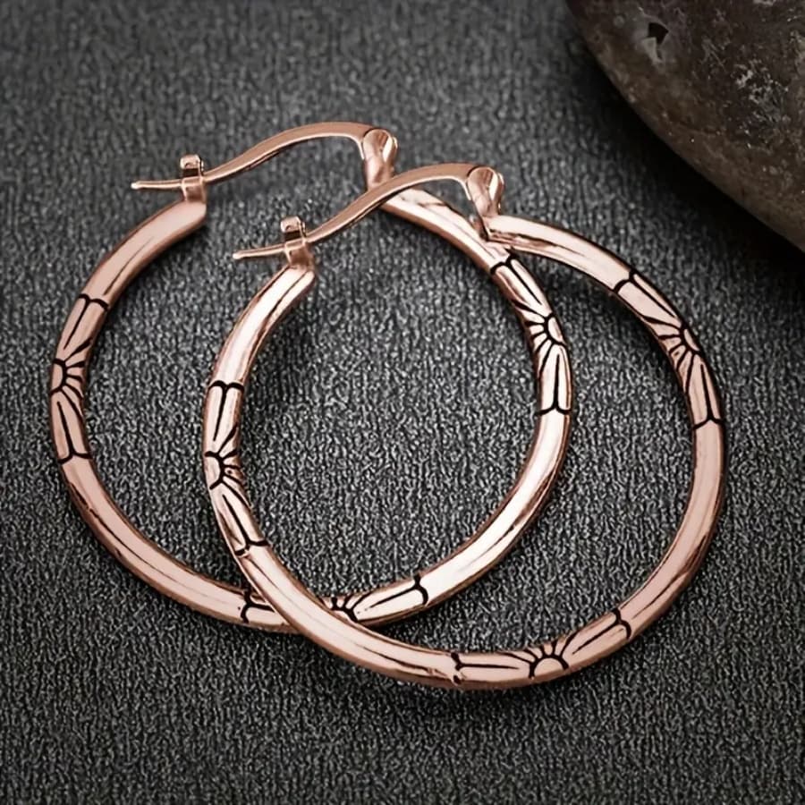 TEMU Bohemian Hoop Earrings With Kc, Vintage Floral Carved Swing Earrings, Women's Fashion Jewelry, Perfect For Daily Wear And Gift , Copper Earrings, Accessory