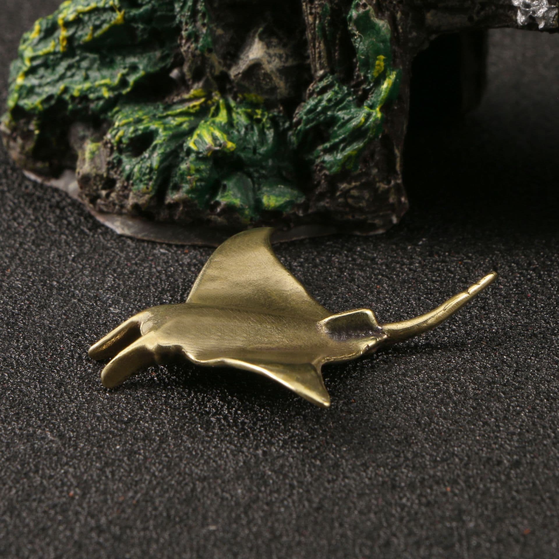 TEMU Collectible Figurines ,halloween Decoration Brass Figurine Ornament
