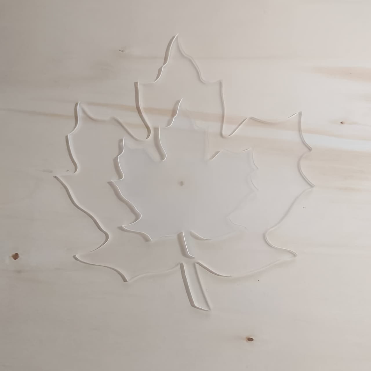 TEMU 2pcs Durable Transparent Acrylic Maple Leaf Quilting Templates With Autumn Design, Seasonal Crafts And Decorative Projects - Ideal For Home And Quilt-making Accessories