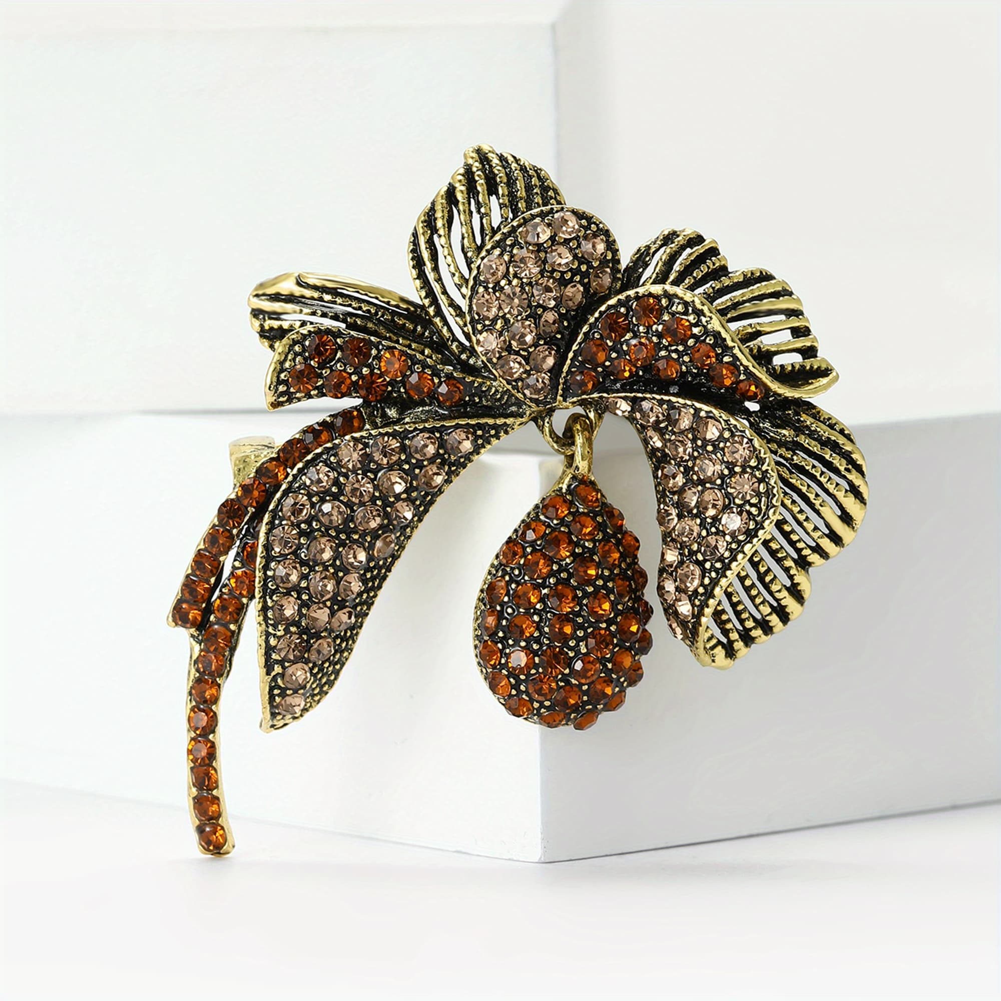 TEMU Fashion Vintage Flower Brooches Classic French Court Brooch Badge Fashion Ladies Accessories Gift