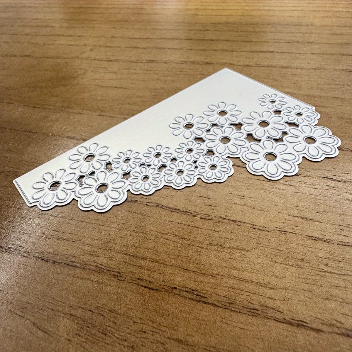 TEMU Original Beautiful Lace Half-cut Border For Diy Crafts, , Greeting Cards, Home Decor, Art Projects And Creative Handle