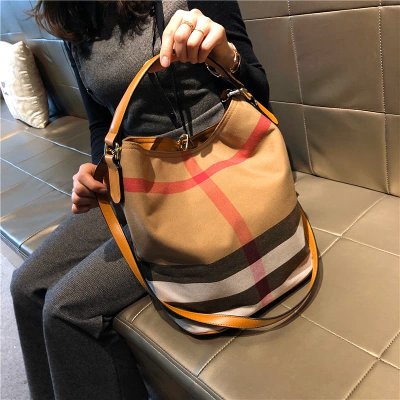 TEMU Fashionable Casual Large Capacity Women's Bag Trendy 2025 New High-end Bucket Bag