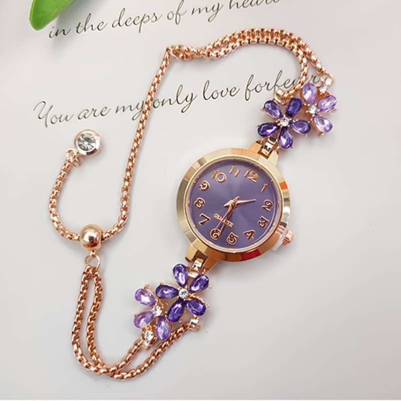 TEMU Women's Watch- Flower-shaped Bracelet Watch- Numbers Women' Bracelet Watch- Stylish Sparkling - Lightweight And Comfortable Wear- Delicate Chain Elegant Women's Watch