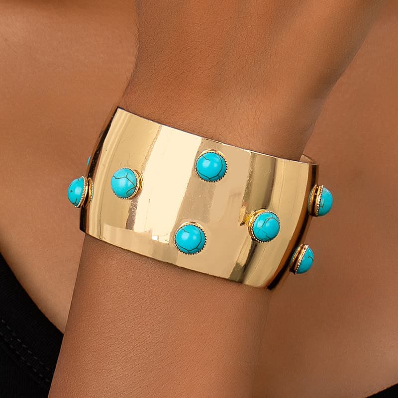 TEMU Golden Opening Bracelet With Design Bracelet For Women's Fashion Inlaid With Green Stone