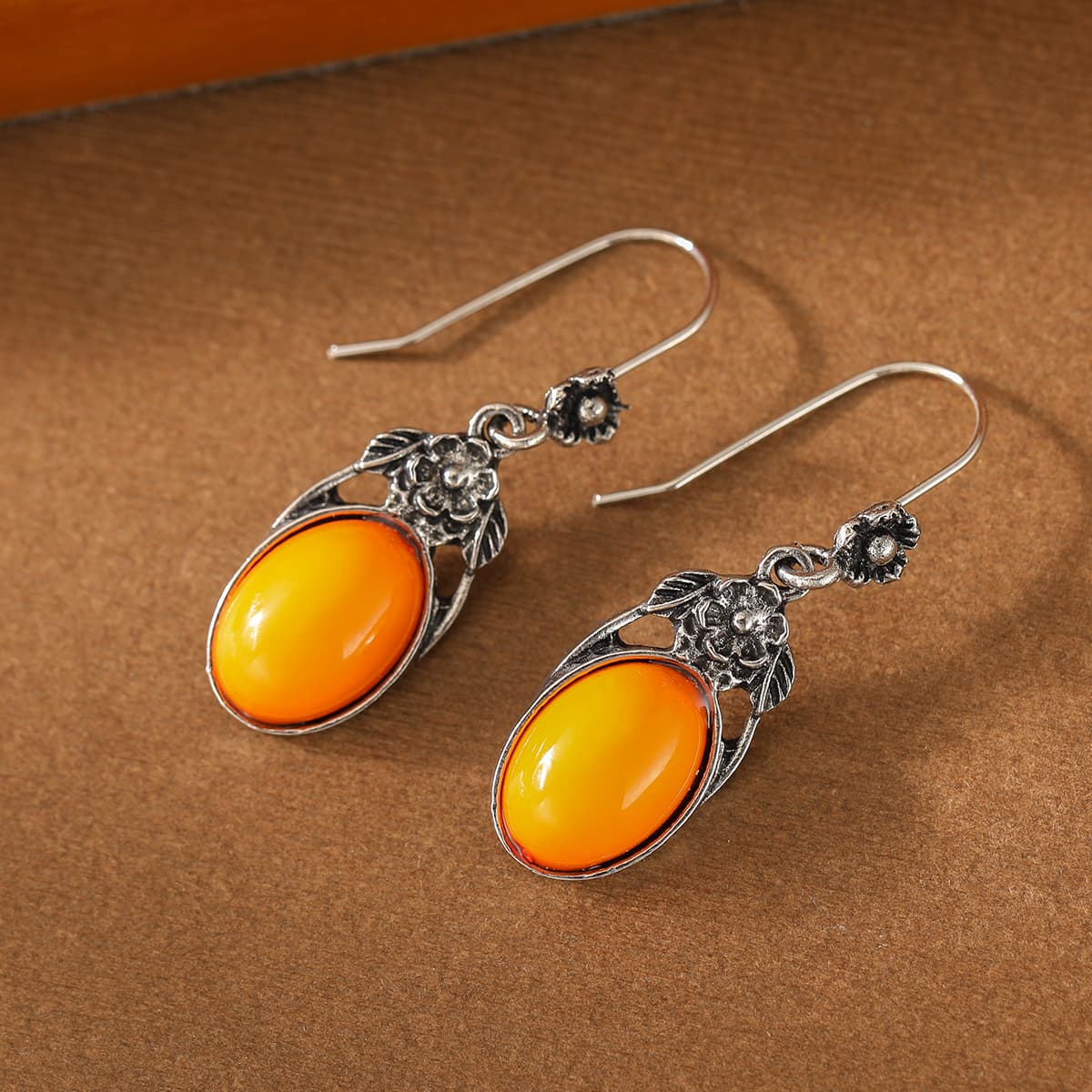 TEMU Retro Elegant Inlaid Orange Oval Synthetic Gemstone Pendant Women's Earrings Holiday Banquet Party Matching Festival Gift Women's Jewelry