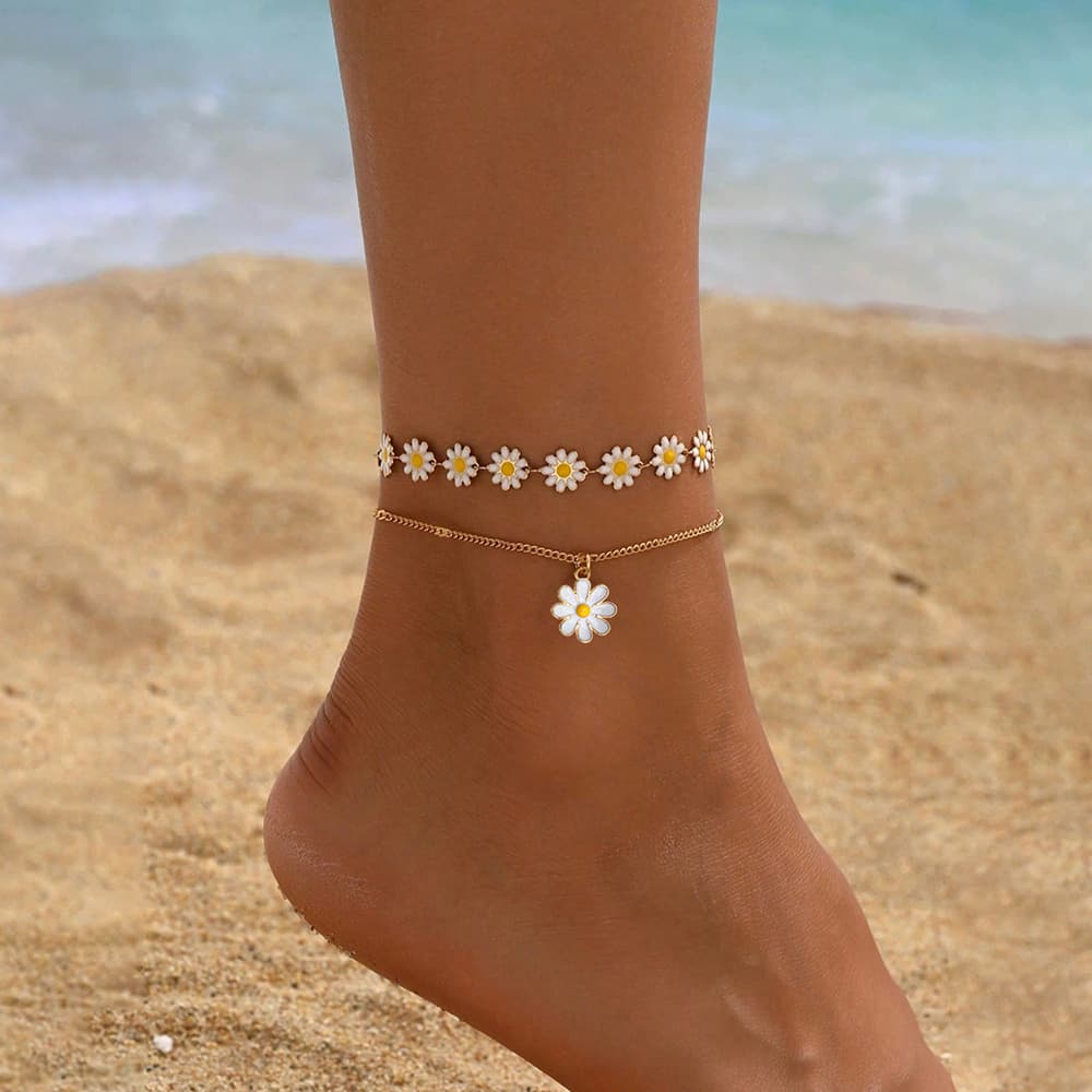 TEMU 2pcs Women's Anklet, Fashionable Classic Chain Anklet With Creative White Flower Pendant, Double-layer Anklet Set, Alloy Material, For Summer Parties, Vacations, And Banquets