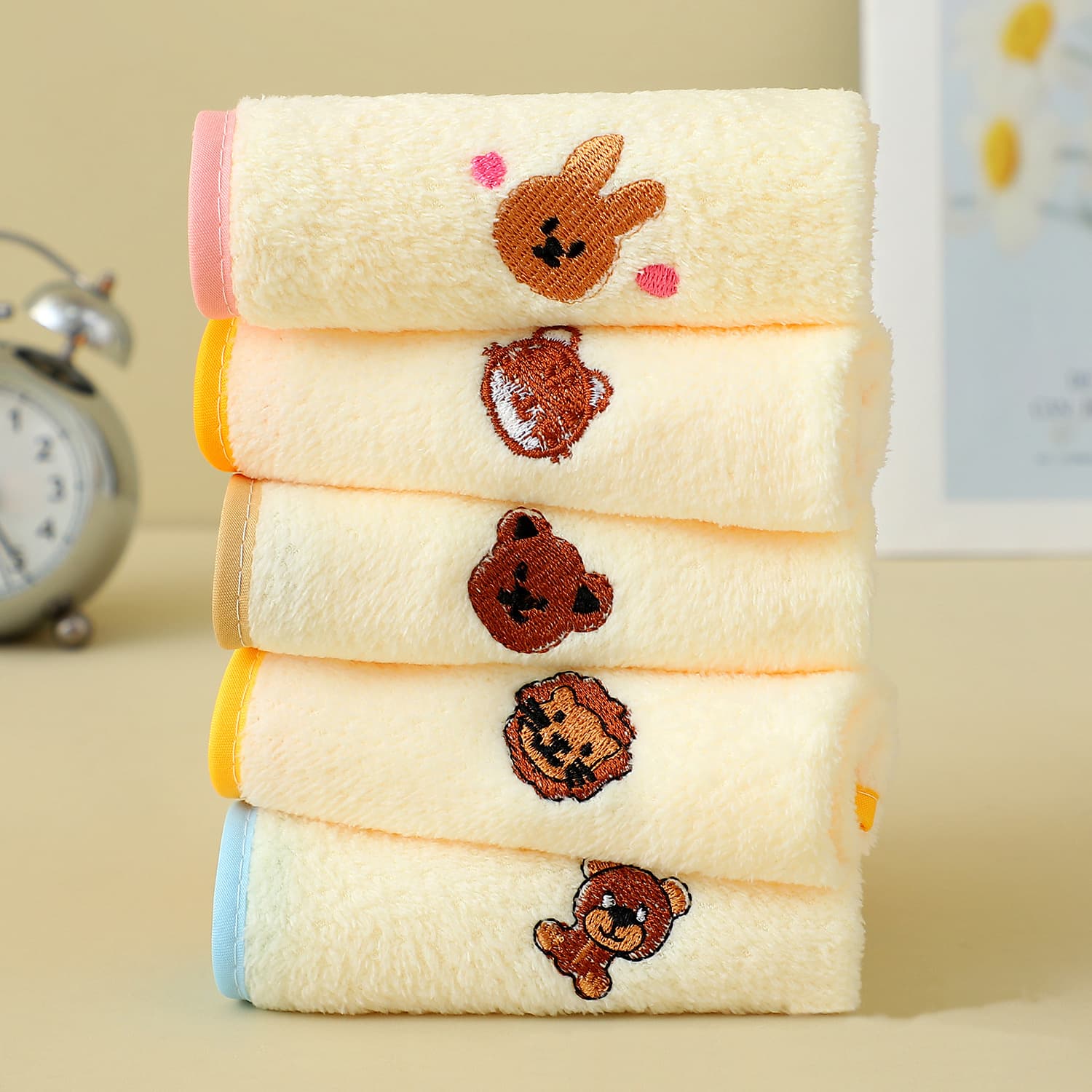 TEMU 5 Super Soft Animal Embroidered Square Towels- Comfortable, Absorbent, Multi-functional Cartoon Pattern Hand Towels, Hangable Kitchen Square Towels