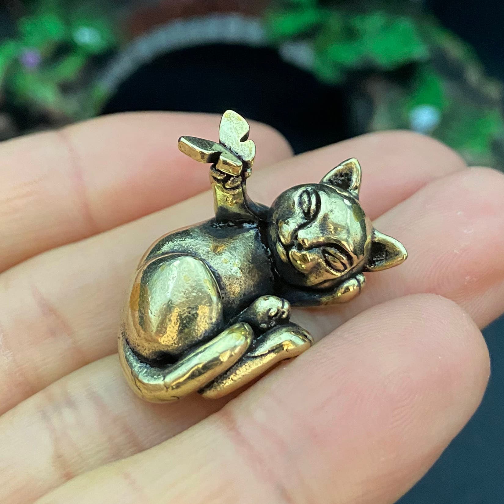 TEMU Brass Figurine Of Cat And Playing, Solid Ornament For Home, Desktop, Office, Bookshelf Decoration, Gift For , Wholesale, Holiday Decor